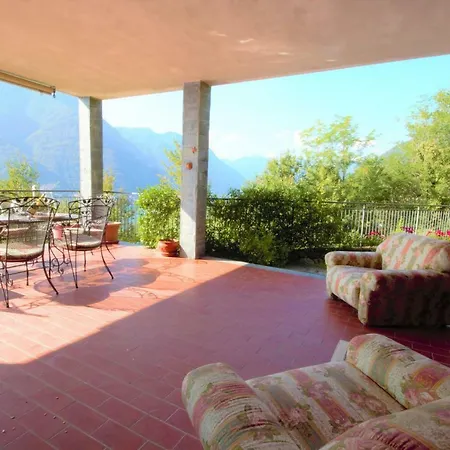 Luxury Lake View - Pognana 1 Apartment