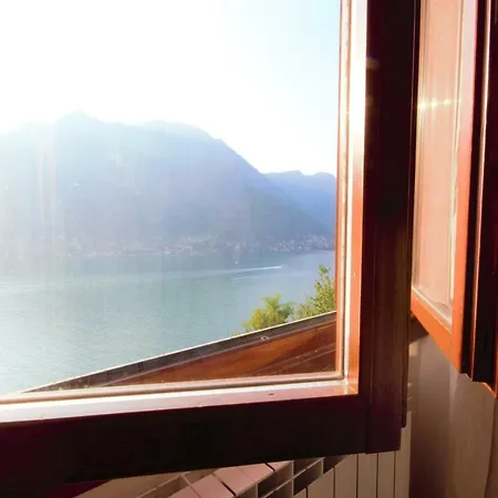 Luxury Lake View - Pognana 1